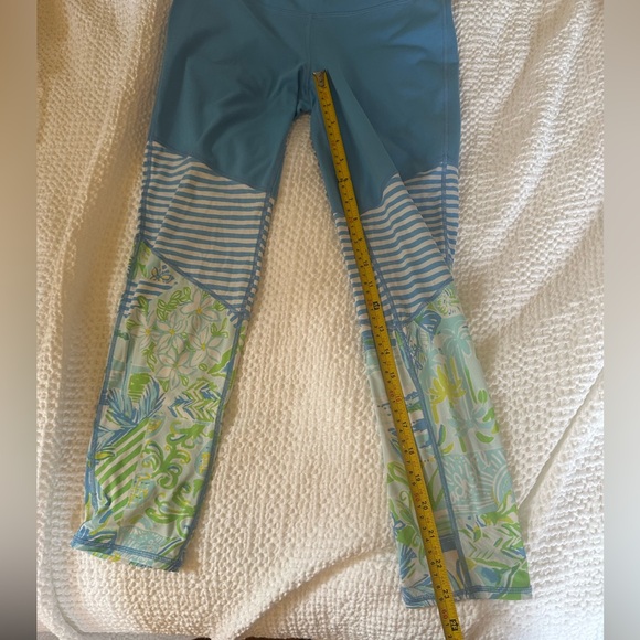 Lilly Pulitzer Weekender legging - Picture 7 of 8